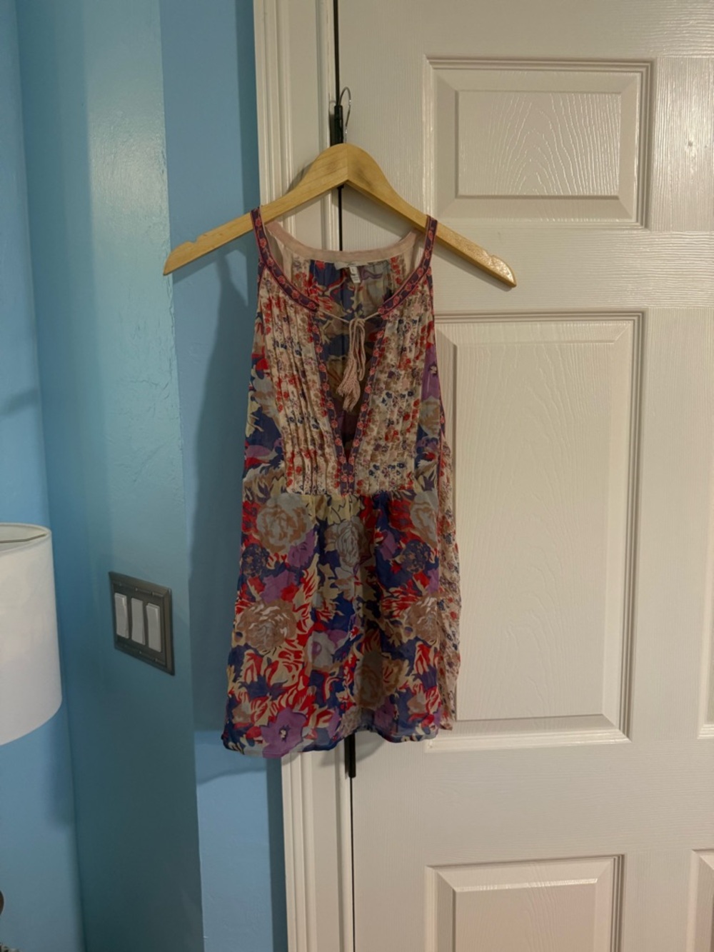 100% silk Joie vibrant bohemian top